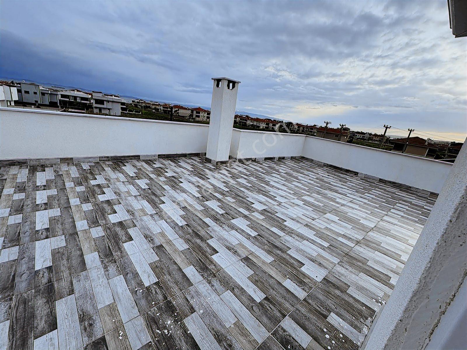 Gümüş Emlak'tan İstiklal Mahallesinde Satılık Villa - Görsel 24
