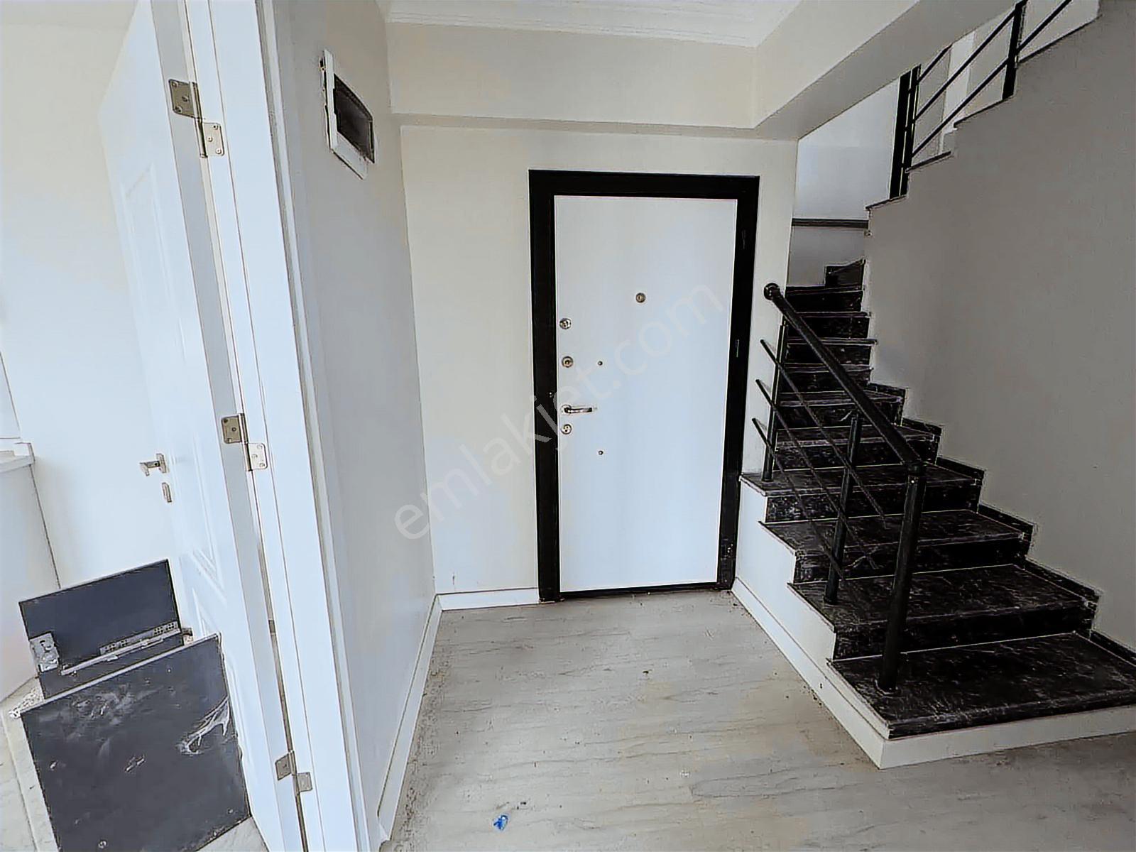 Gümüş Emlak'tan İstiklal Mahallesinde Satılık Villa - Görsel 34