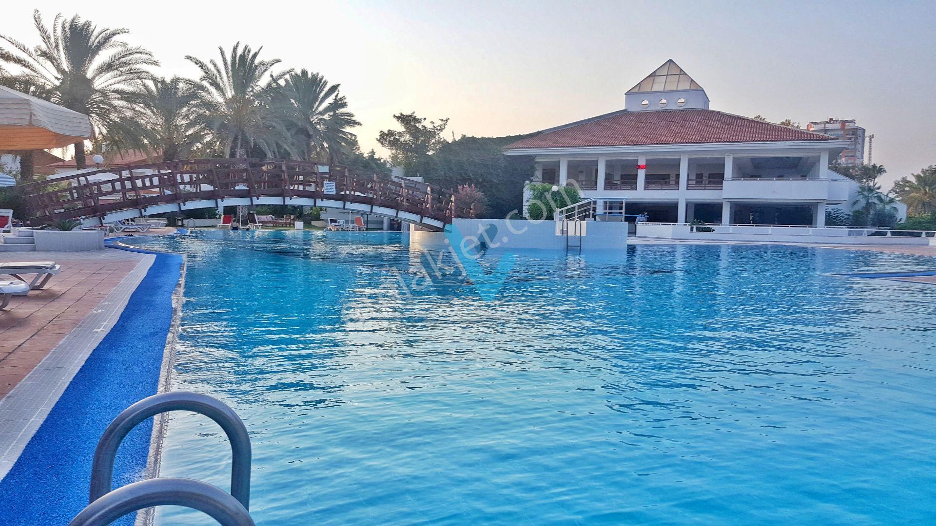 Win'den Gama Konutlarında Full Eşyalı Yıllık Kiralık 4+1 Villa - Görsel 30