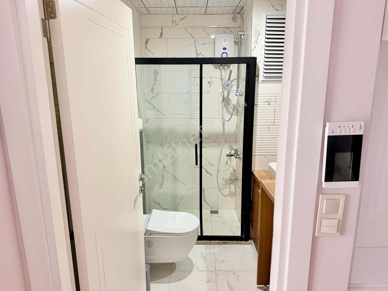 Karşıyaka İmbatlı Mah. Eşyalı Kiralık 1+1 Daire - Görsel 27
