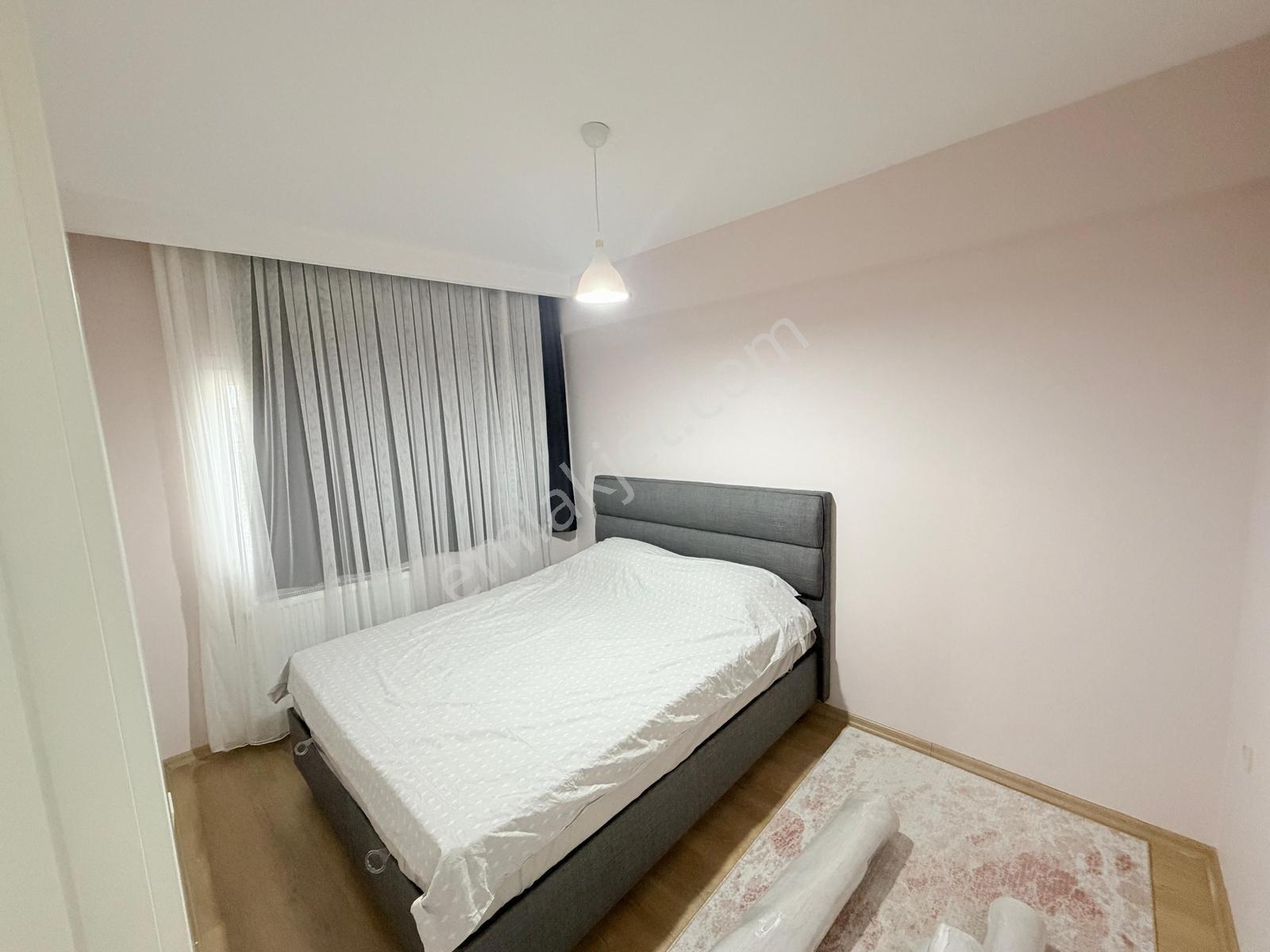 Karşıyaka İmbatlı Mah. Eşyalı Kiralık 1+1 Daire - Görsel 18