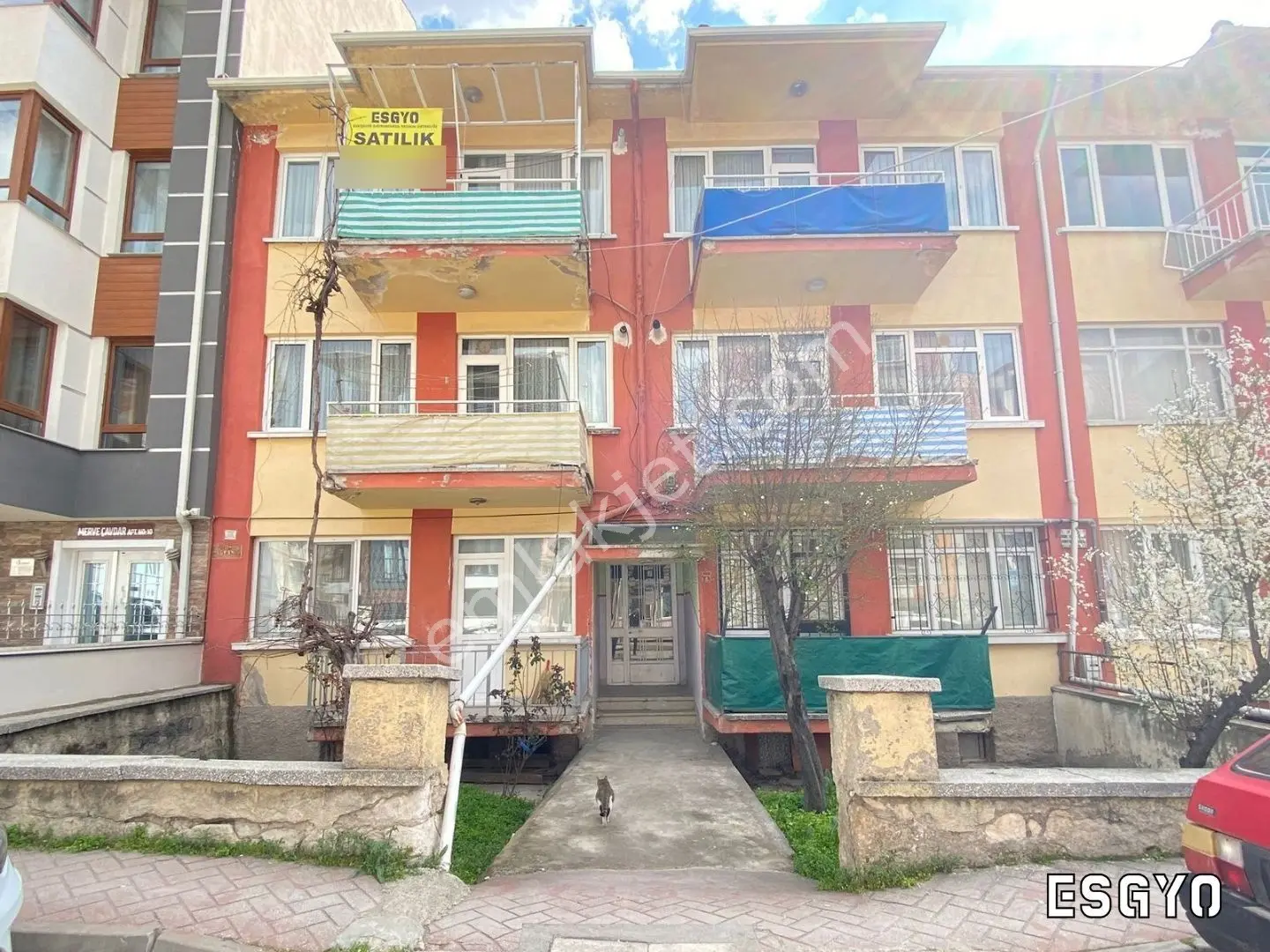 Esgyo'dan Kurtuluş Mh Yatırıma Uygun ''acil Satılık'' Daire