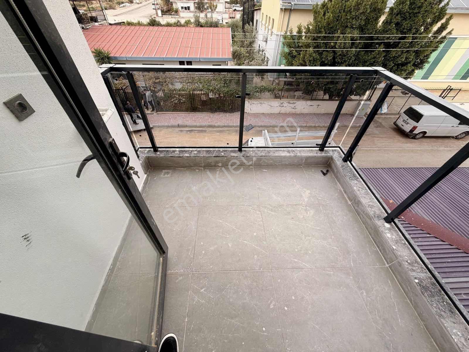 Dolular_dolusu_asansörlü_kat_ve_cephe_seçenekli_tranvaya_yakın_! - Görsel 18