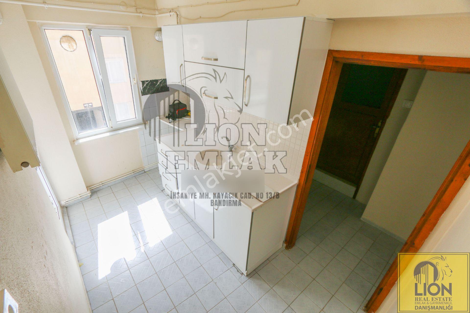 Lıon Emlak'tan Ordu Caddesi Yakını , Kapalı Balkonlu Ara Kat Kiralık 2+1 Daire - Görsel 8