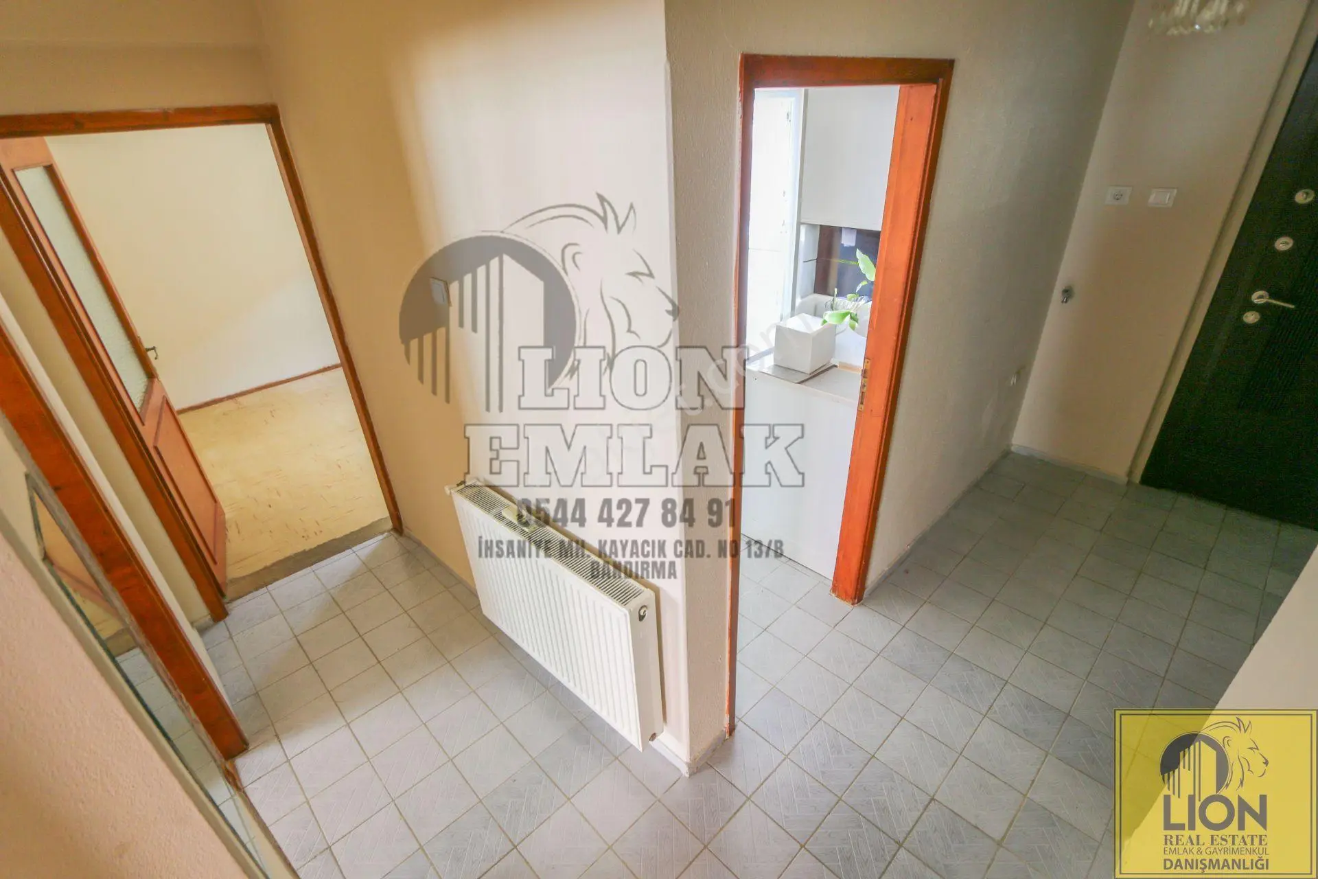 Lıon Emlak'tan Ordu Caddesi Yakını , Kapalı Balkonlu Ara Kat Kiralık 2+1 Daire - Görsel 7