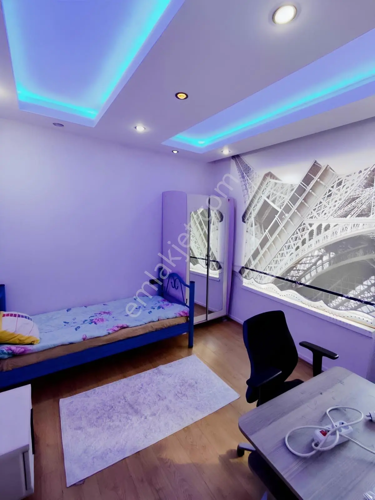 Işıklar Caddesine 150 Metre, Şehrin Kalbinde Eşyalı Kiralık 2+1 - Görsel 5