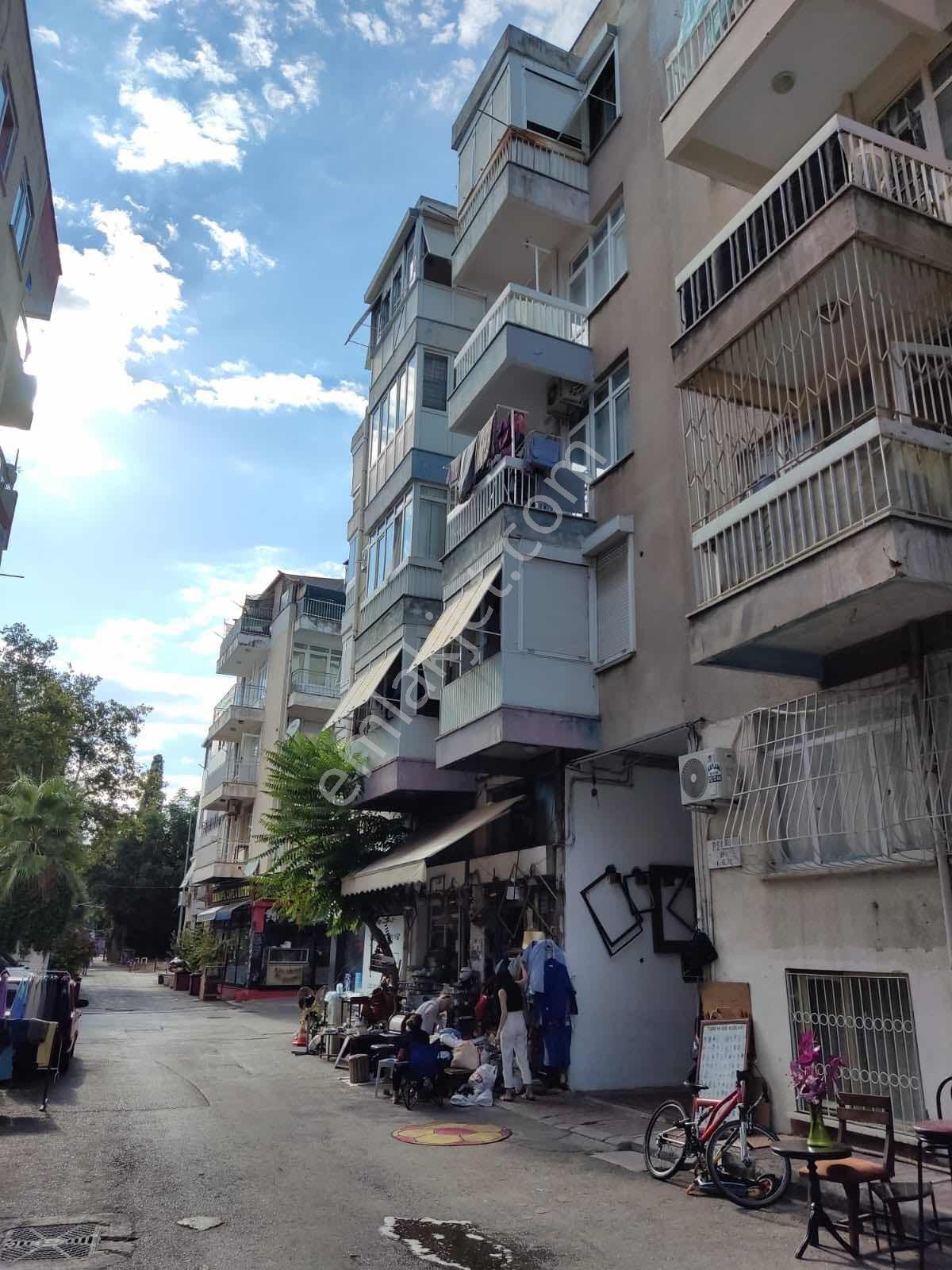 Işıklar Caddesine 150 Metre, Şehrin Kalbinde Eşyalı Kiralık 2+1 - Görsel 13