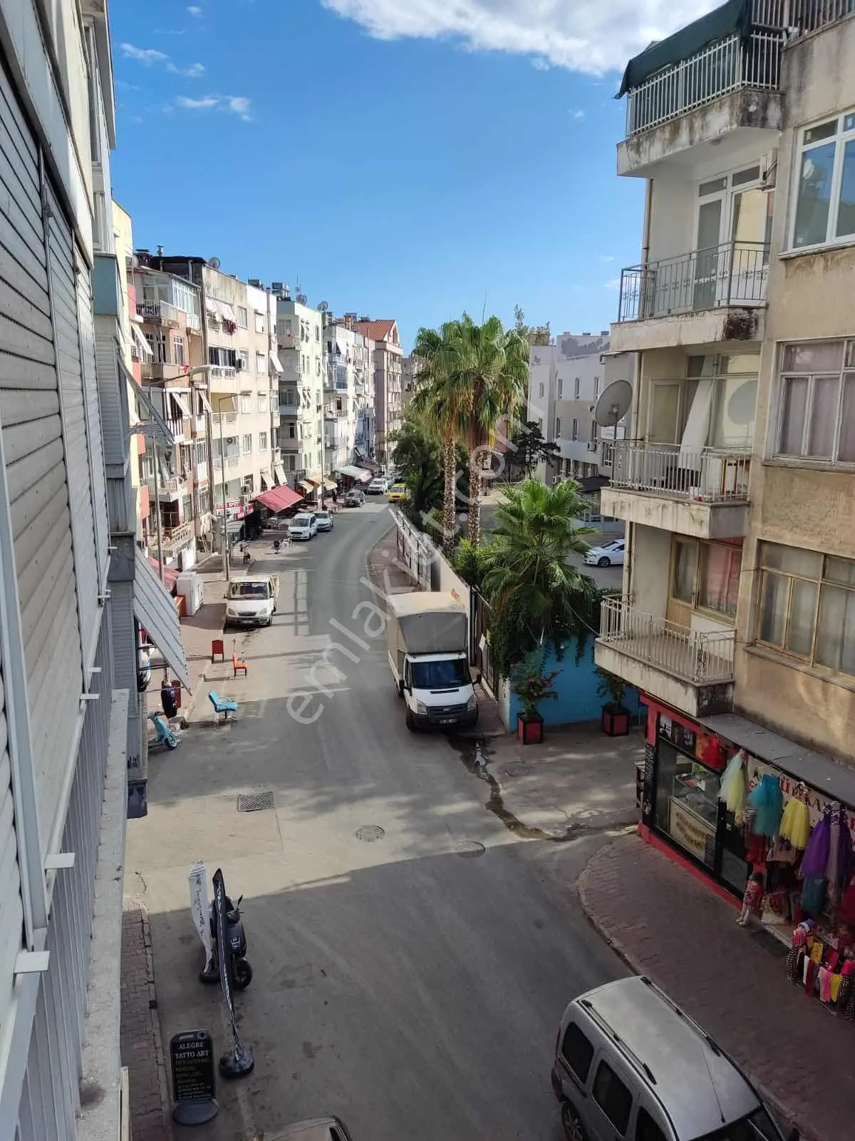 Işıklar Caddesine 150 Metre, Şehrin Kalbinde Eşyalı Kiralık 2+1 - Görsel 2