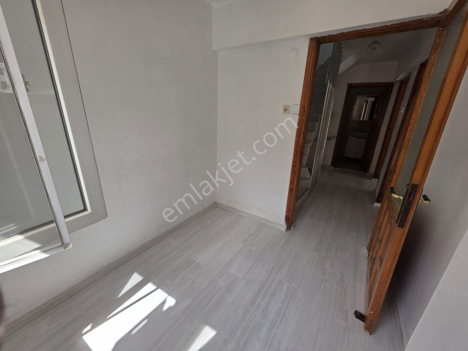 Altınkum Mahallesinde Özel Bahçe Alanlı Villa - Görsel 11
