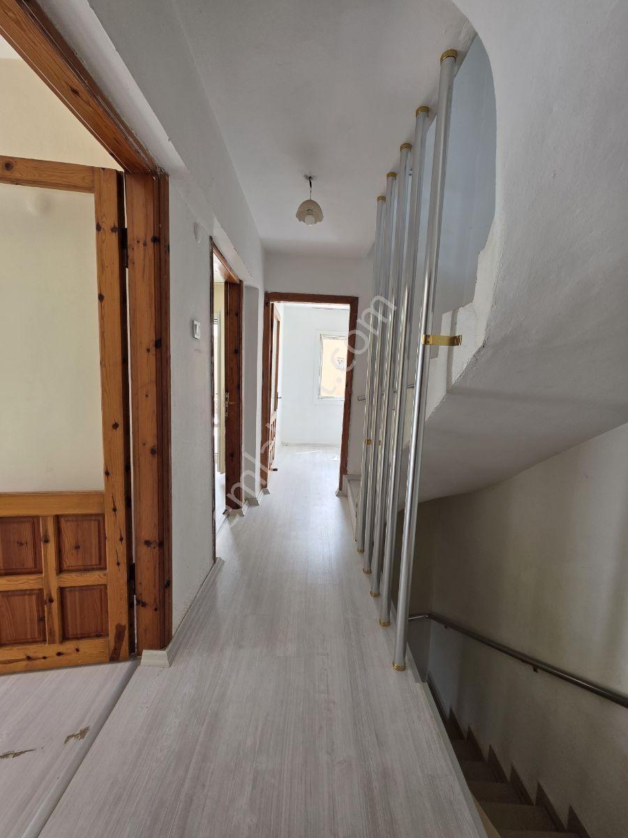 Altınkum Mahallesinde Özel Bahçe Alanlı Villa - Görsel 25