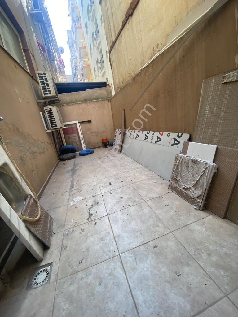 Bozyakakkapalı Pazar Caddede Kiralık Dükkan - Görsel 2