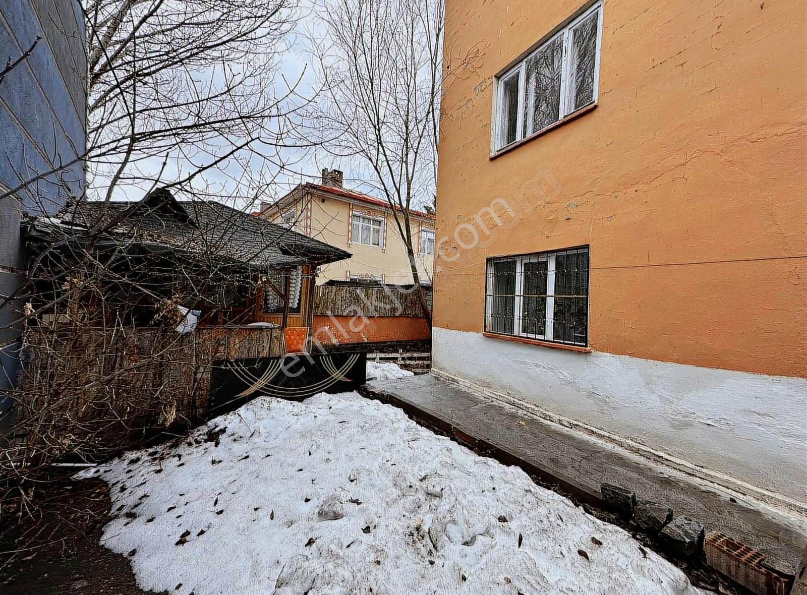 İks Emlaktan Satılık Üç Katlı Bina - Görsel 29