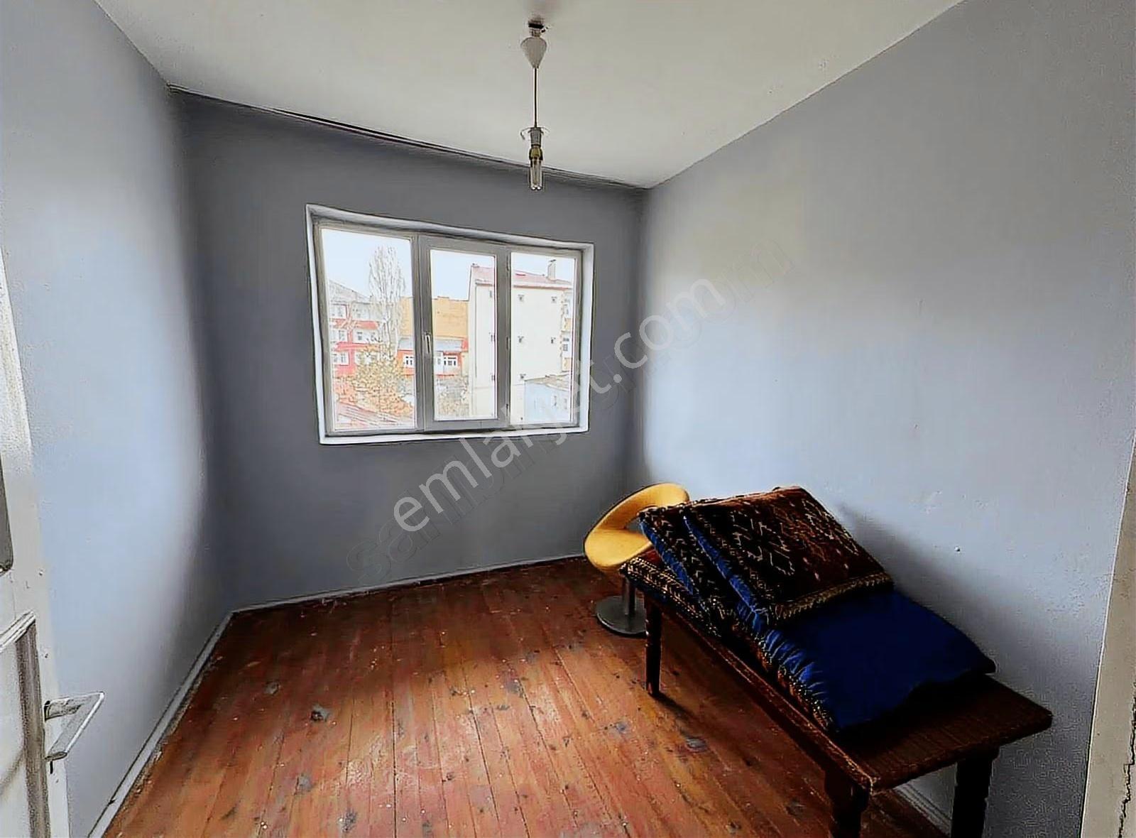 İks Emlaktan Satılık Üç Katlı Bina - Görsel 23