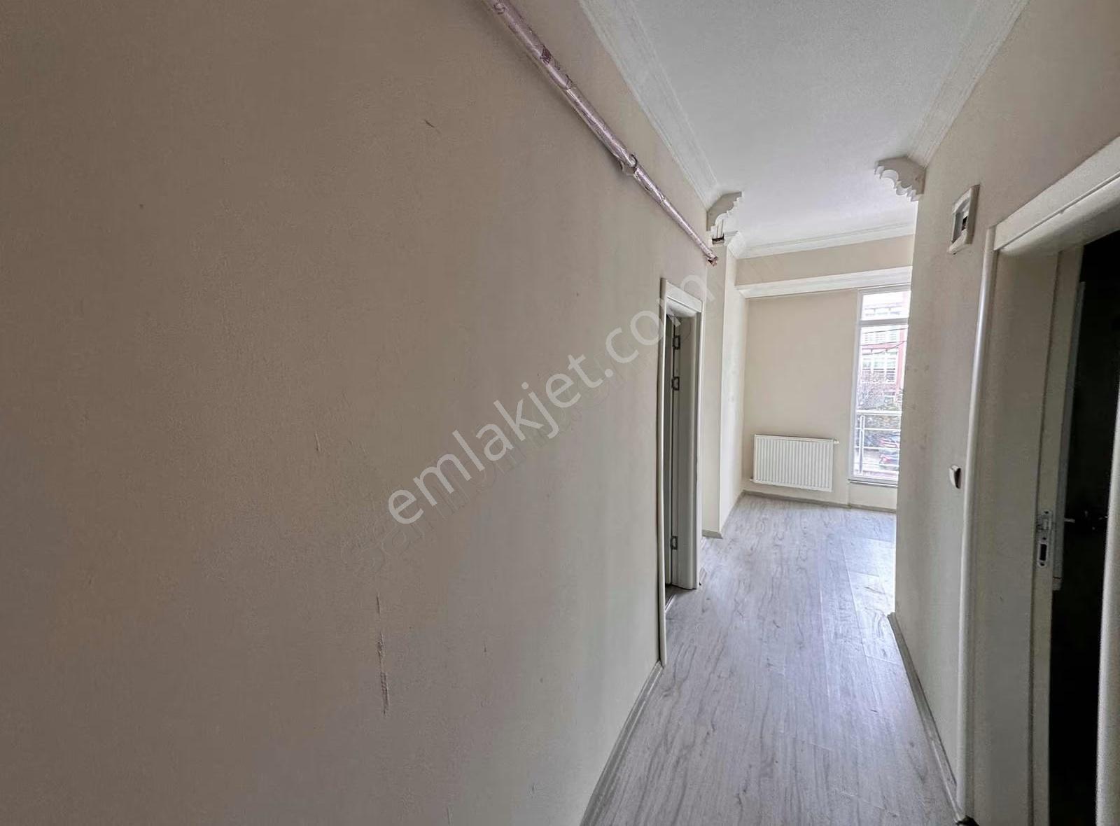 İks Emlaktan Kiralık 2+1 Daire Büro Da Olabilir - Görsel 9