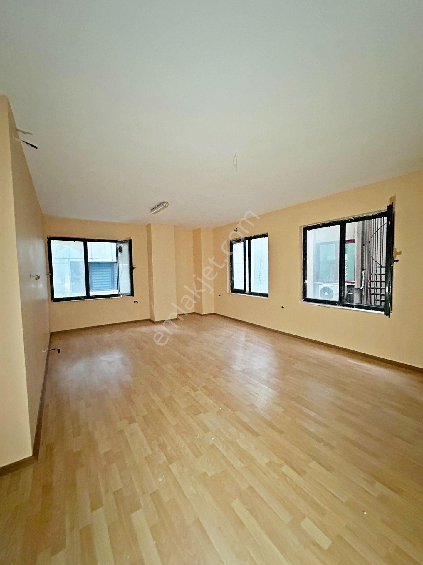 Gayrettepe De Kiralık İşyeri Ofis 4+1 Torun Center Yakın İskanlı - Görsel 4