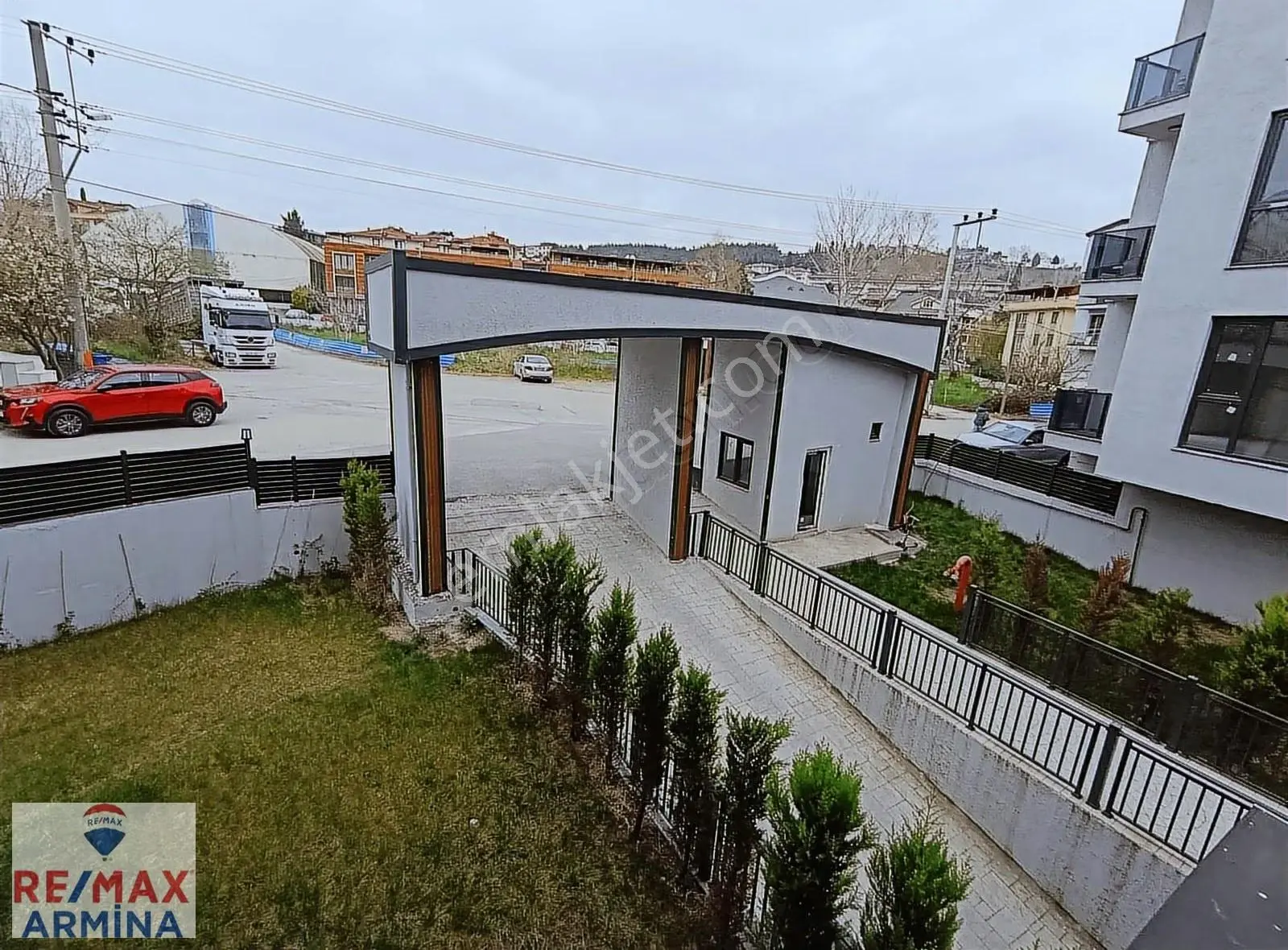 4+1 Kiralık Bahçe Dubleks Daire - Görsel 5