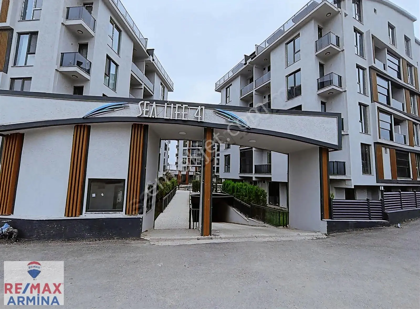 4+1 Kiralık Bahçe Dubleks Daire
