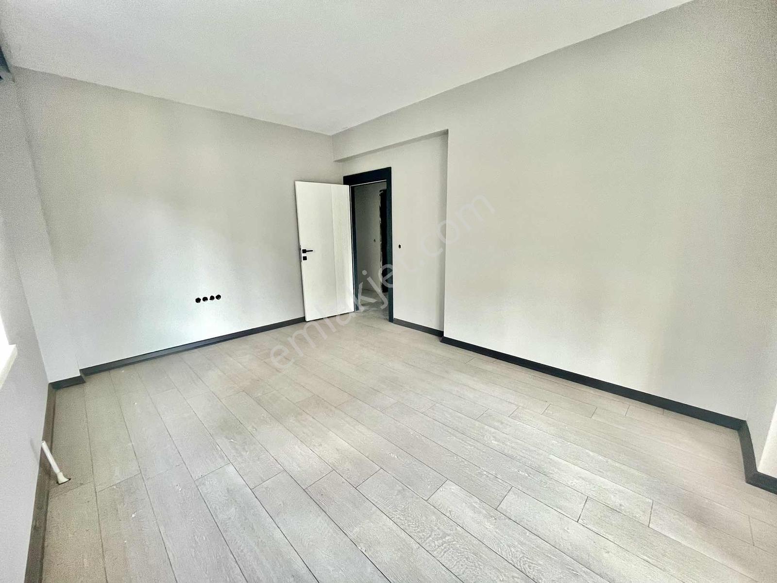 Avantajdan Yeşilbayırda Site'de Harika Konum Lüx Geniş 3+1 Daire - Görsel 28