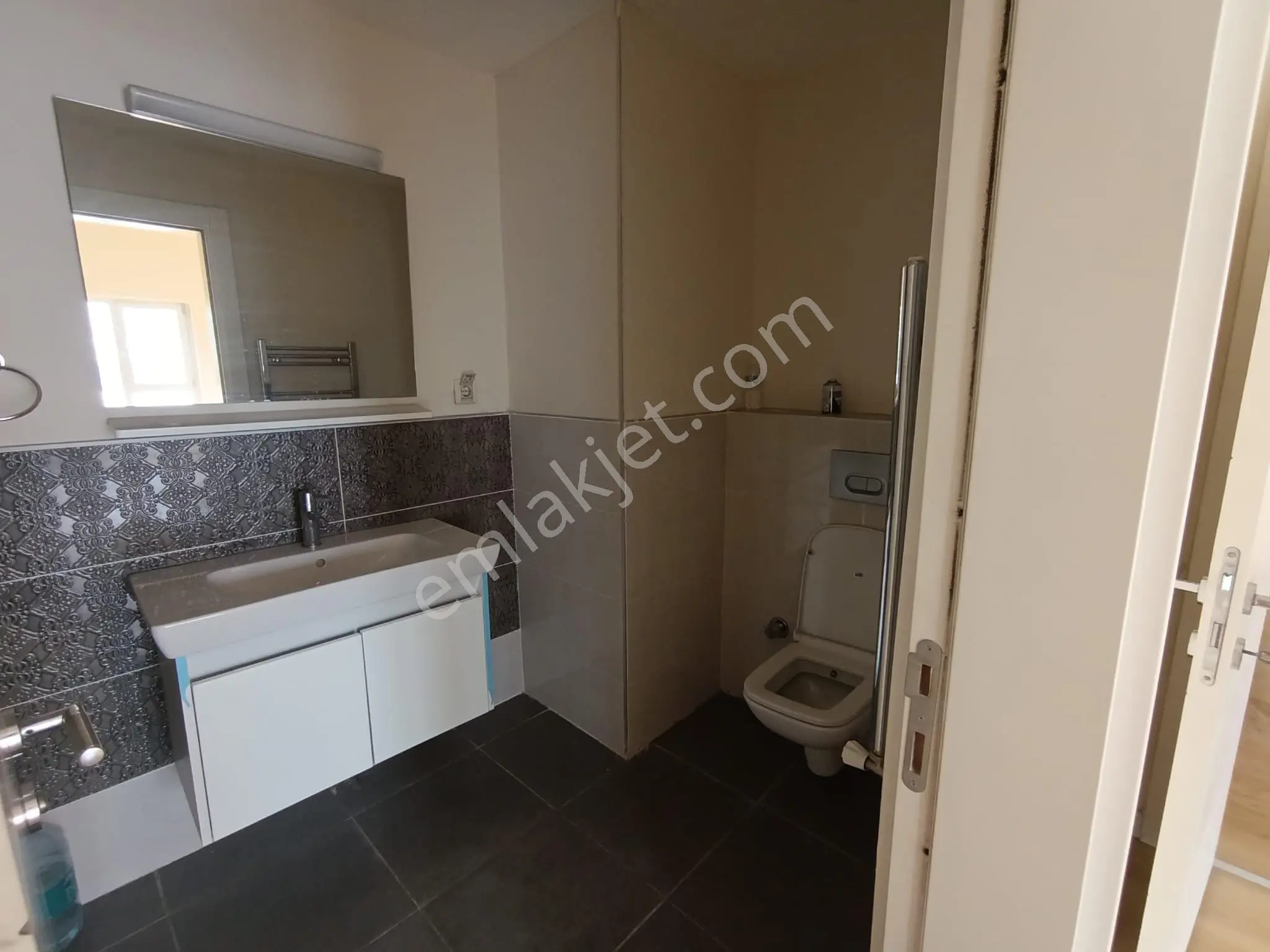 City Center Esenyurt Satılık 2+1 Home Ofis | Kiracılı - Görsel 3
