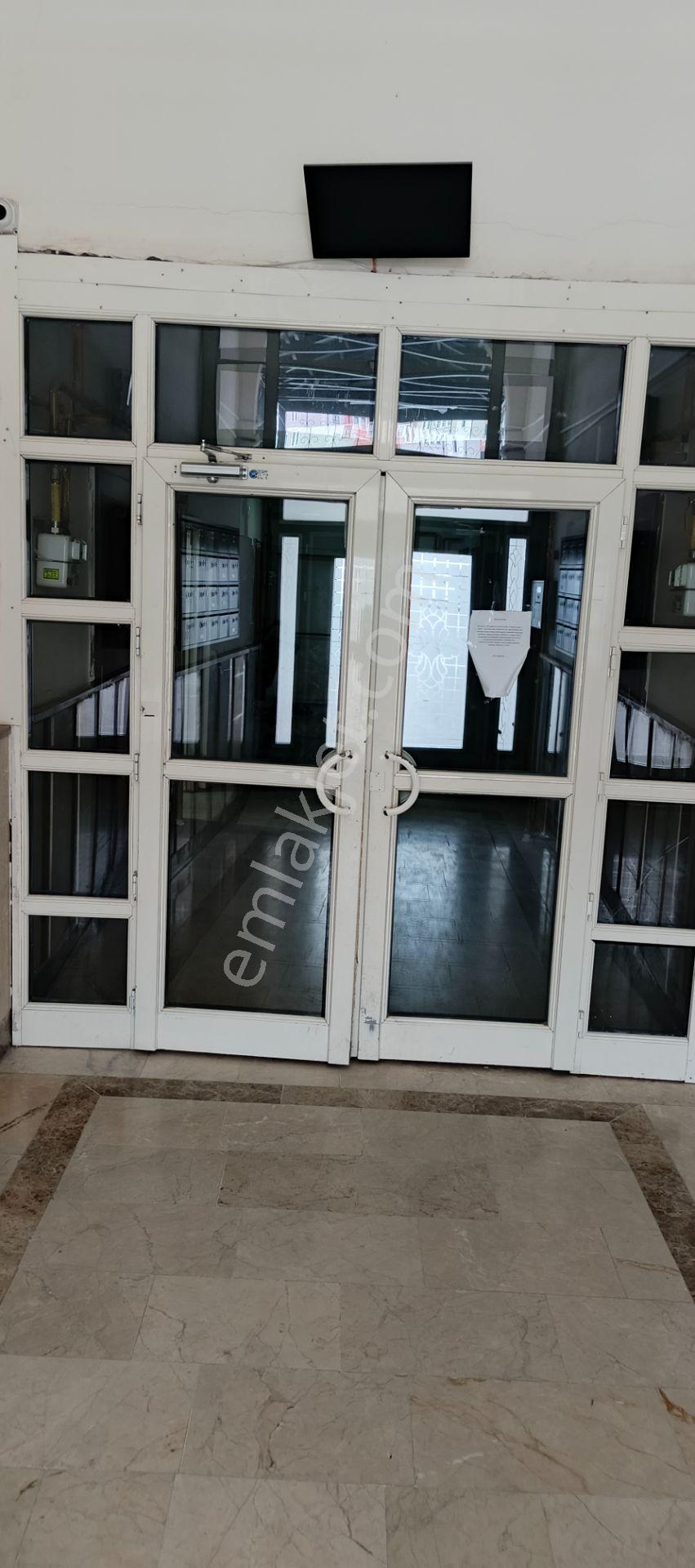 Abdurrahman Gazi Mahallesi Emniyet Toki'de Kiralık 4+1 Daire - Görsel 3