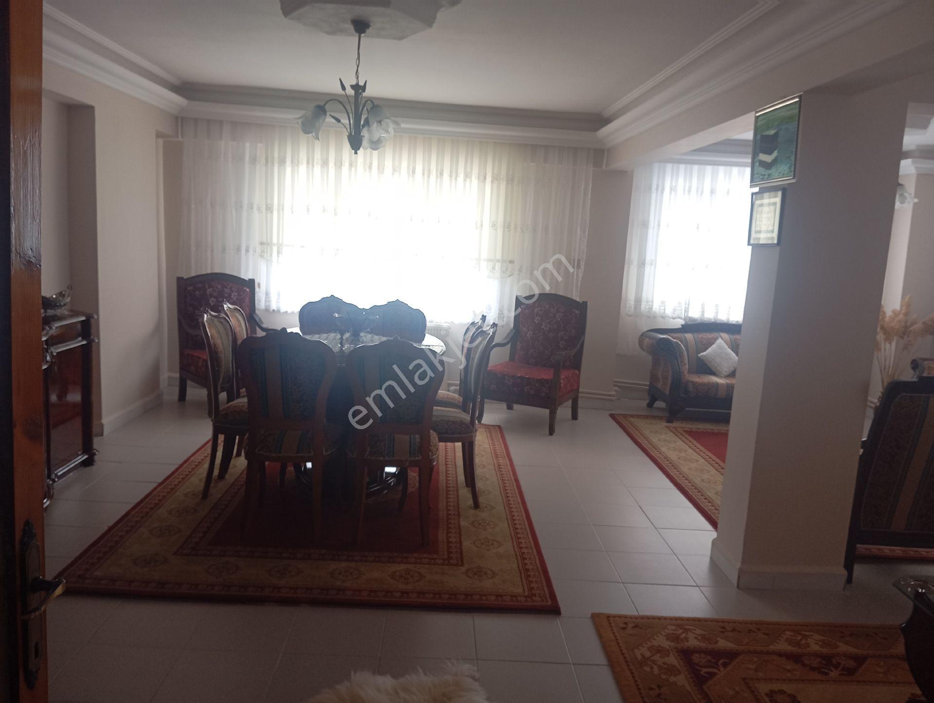 Parlar Emlaktan Satılık Kat Üstü Dublex Cumhuriyet Mahallesinde 5+1 185m² - Görsel 10