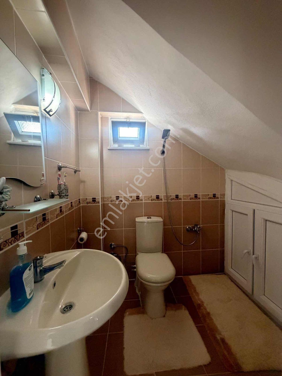 Uncubozköy Mahallesinde 3+1 Eşyalı Kiralık Daire - Görsel 16