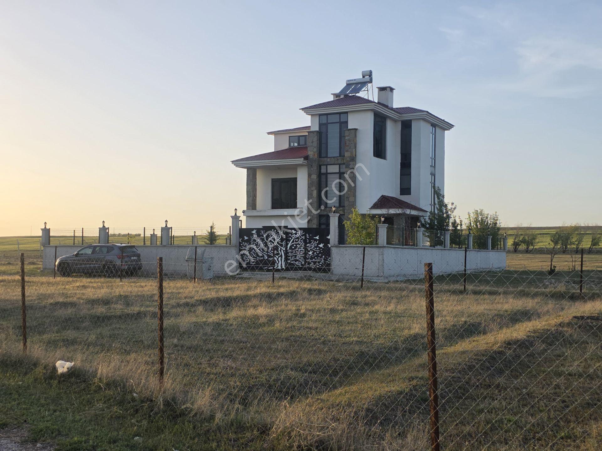 Bardakçı'da Satılık Müstakil Villa - Görsel 28