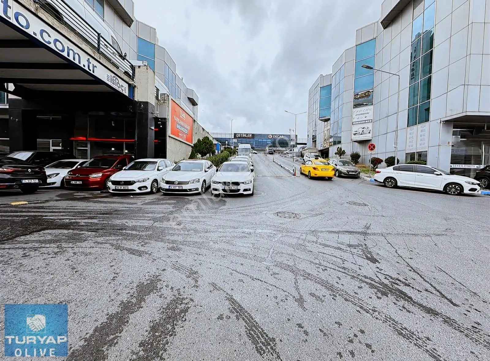 İstoç Oto Ticaret Satılık Cadde Dükkan 220 M2 Nefise Kasap