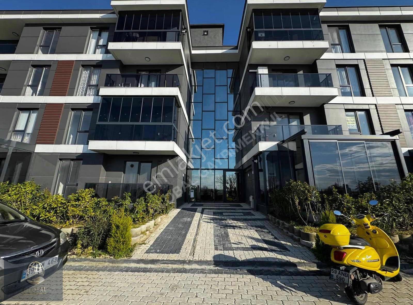 Hürriyet Sıfır Geniş Bahçe Kullanım Alanlı İskanlı Site İçi 1+1 - Görsel 25