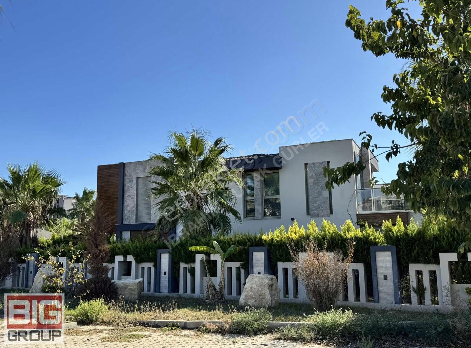 Kuşadası Merkeze Yakın Özel Yapım Müstakil Villa - Görsel 5