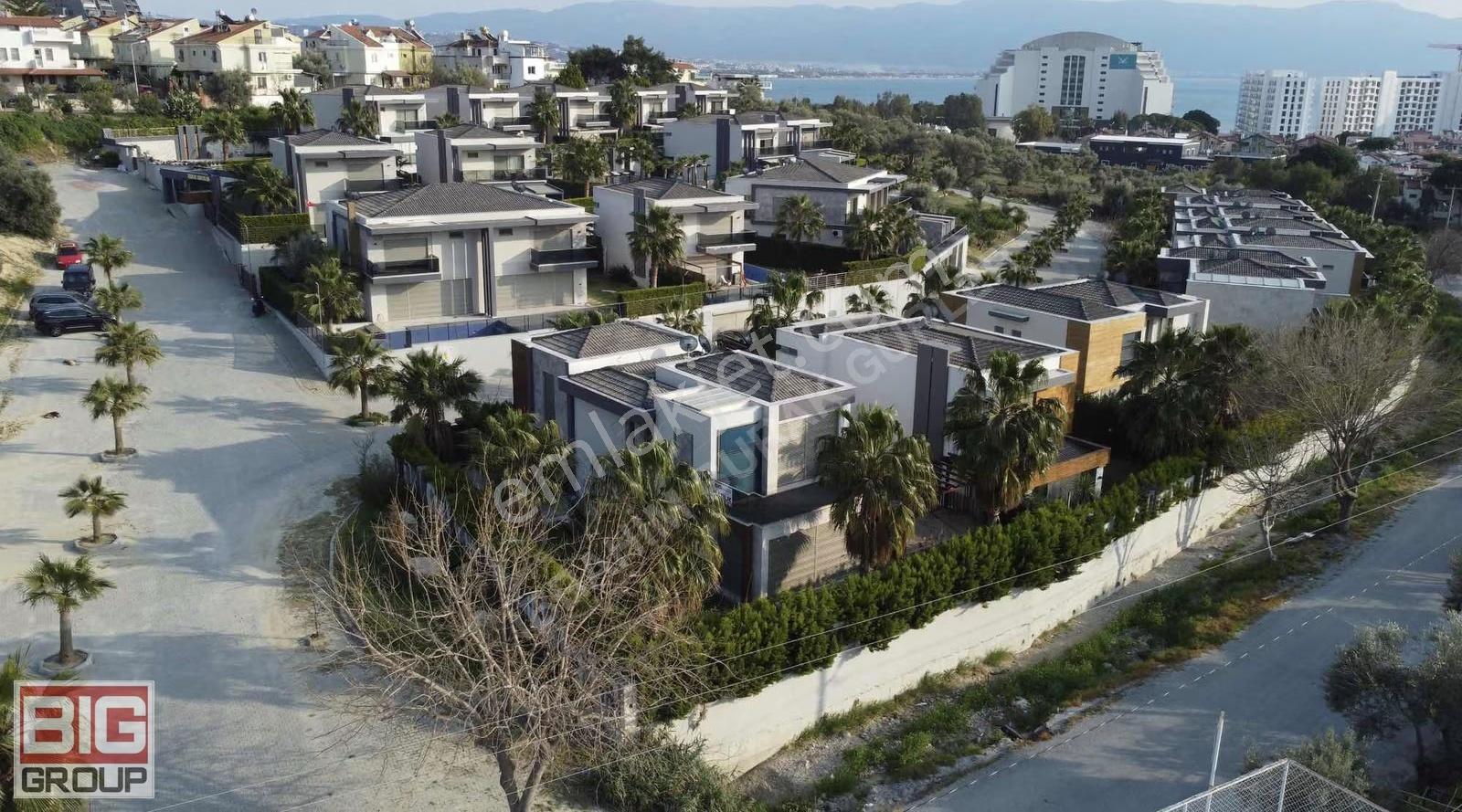 Kuşadası Merkeze Yakın Özel Yapım Müstakil Villa - Görsel 23