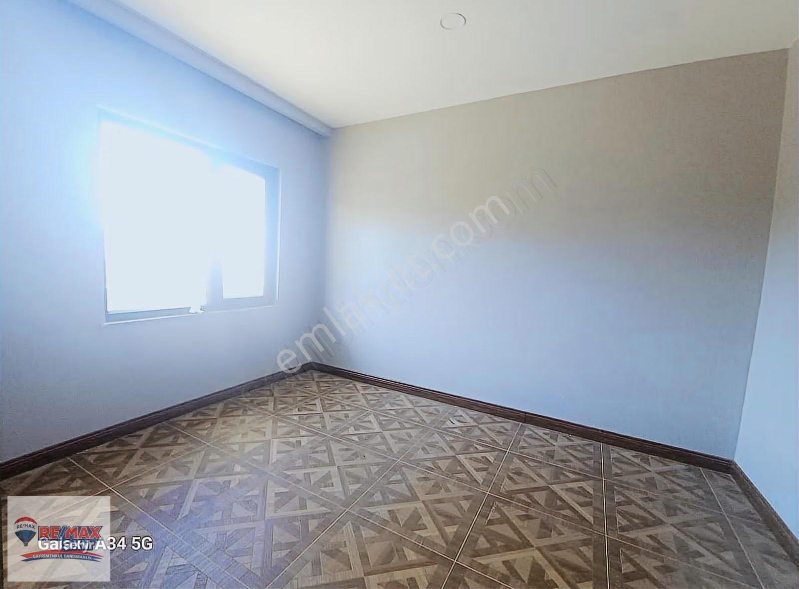 Yalova Remax Şehir Den Merkez De 1+1 Satılık Daire - Görsel 5