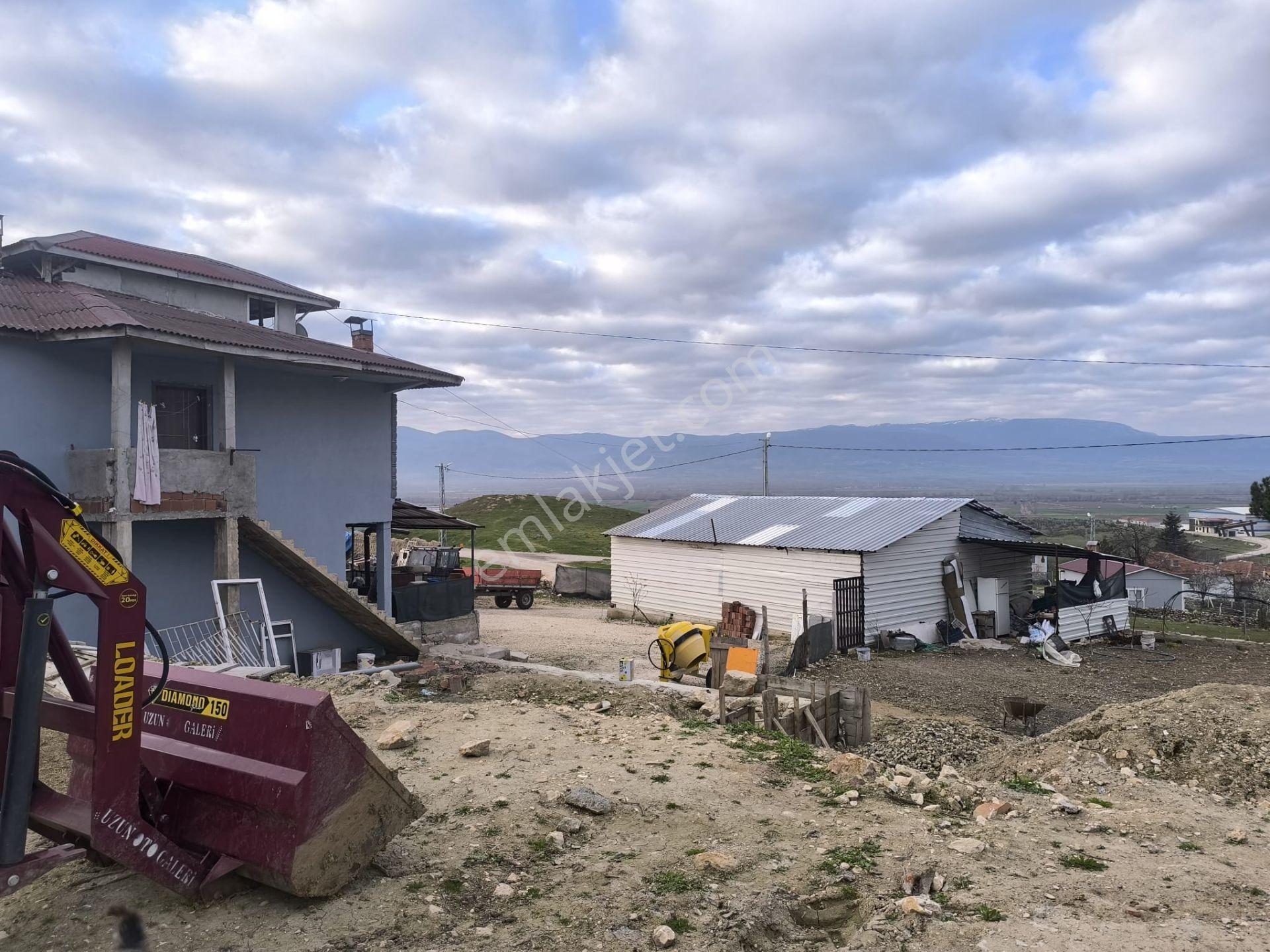 Arzupınar Koyunde Arsalı 2 Katlı Ev Samanlık Garaj 150 Baş Ahır - Görsel 5