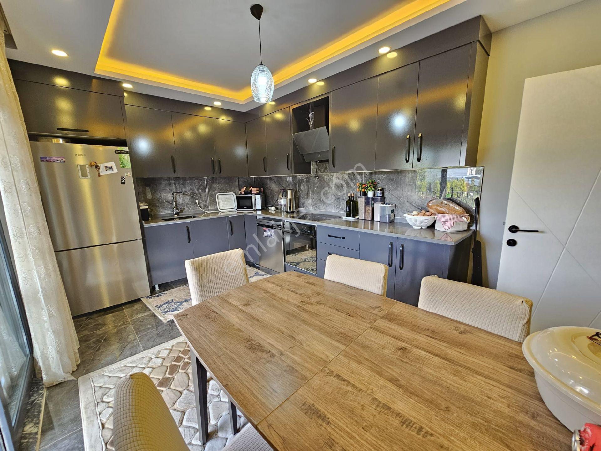 Aşağıkaramanda Arsa Değeriyle Öne Çıkan, Villa Konforunda 1050 M² Arsa İçinde 230 M2 Müstakil Ev - Görsel 3