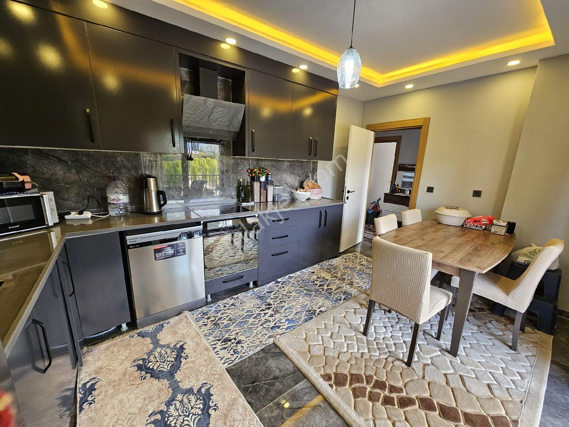 Aşağıkaramanda Arsa Değeriyle Öne Çıkan, Villa Konforunda 1050 M² Arsa İçinde 230 M2 Müstakil Ev - Görsel 4