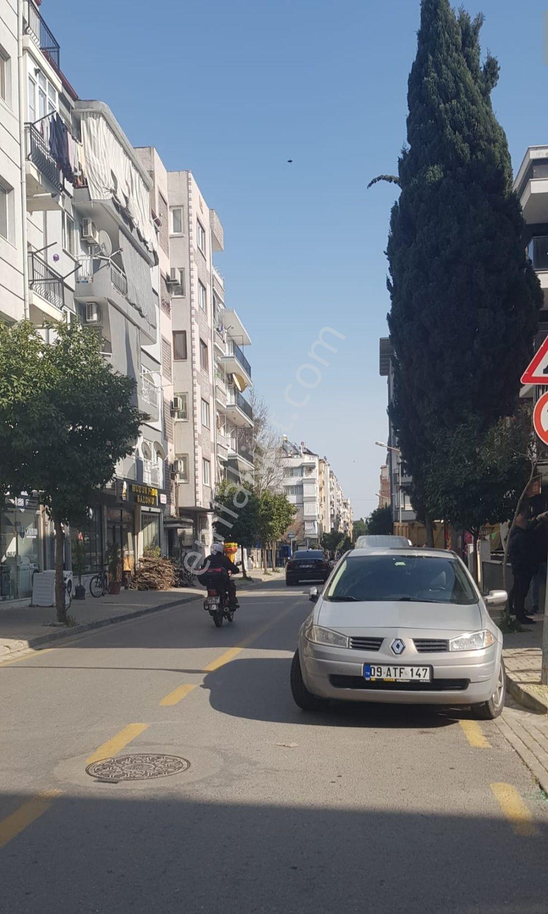 Aydın Efeler De Meşrutiyet Mahalleside Satılık Geniş 2+1 Ayrı Mutfaklı Daire - Görsel 6