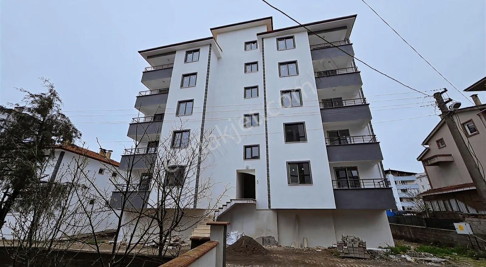 Cide İlkim Emlak'tan Satılık 1+1 Kasaba Mahallesi'nde - Görsel 8