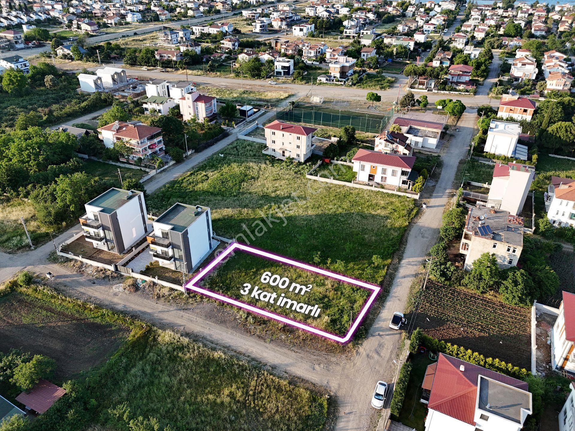 Deniz Tarafında 3 Kat İmarlı Köşe Başı Bölünebilir Arsa - Görsel 6
