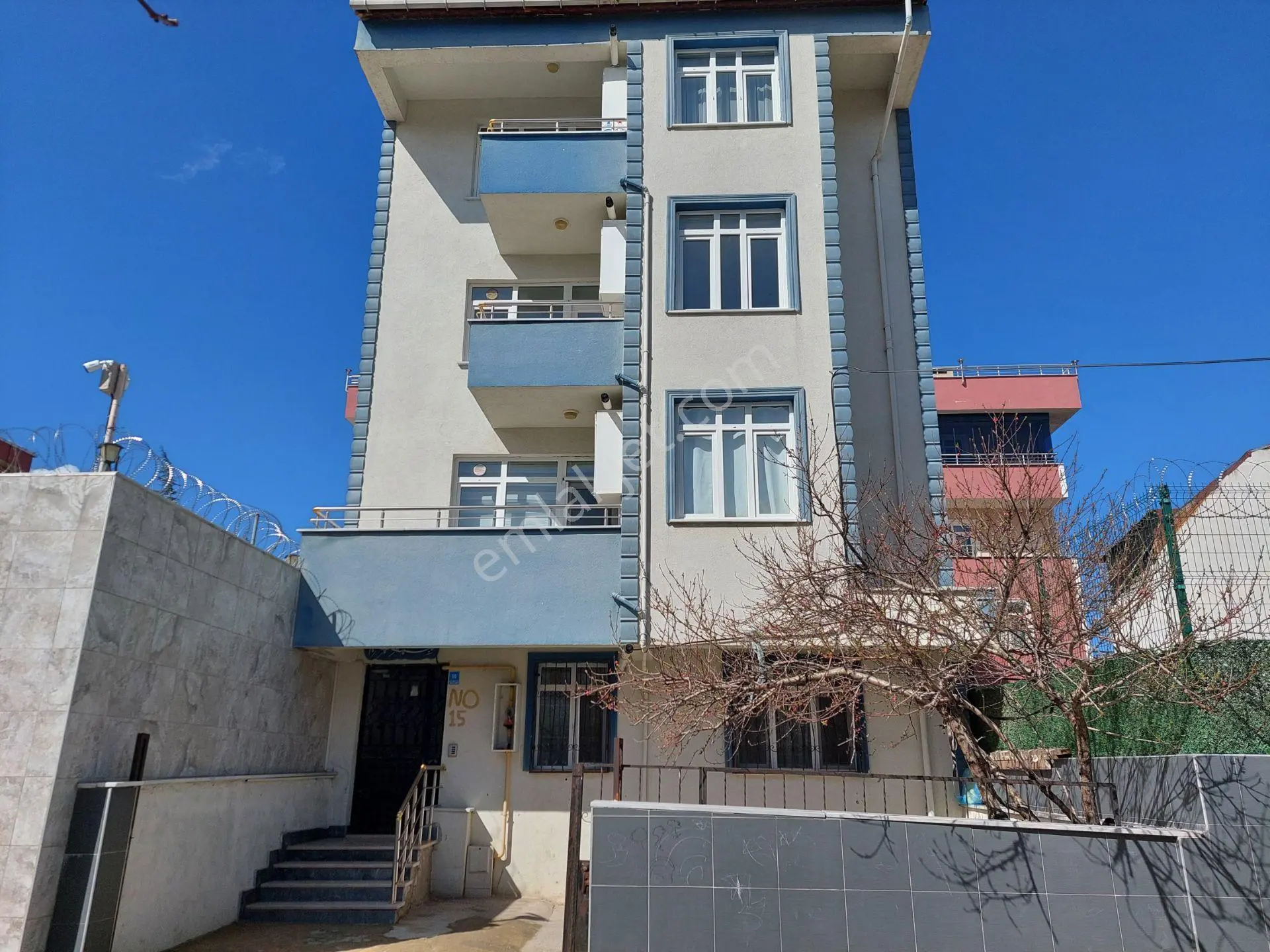 Çınarlıda 4 Katlı Satılık Bina - Görsel 2