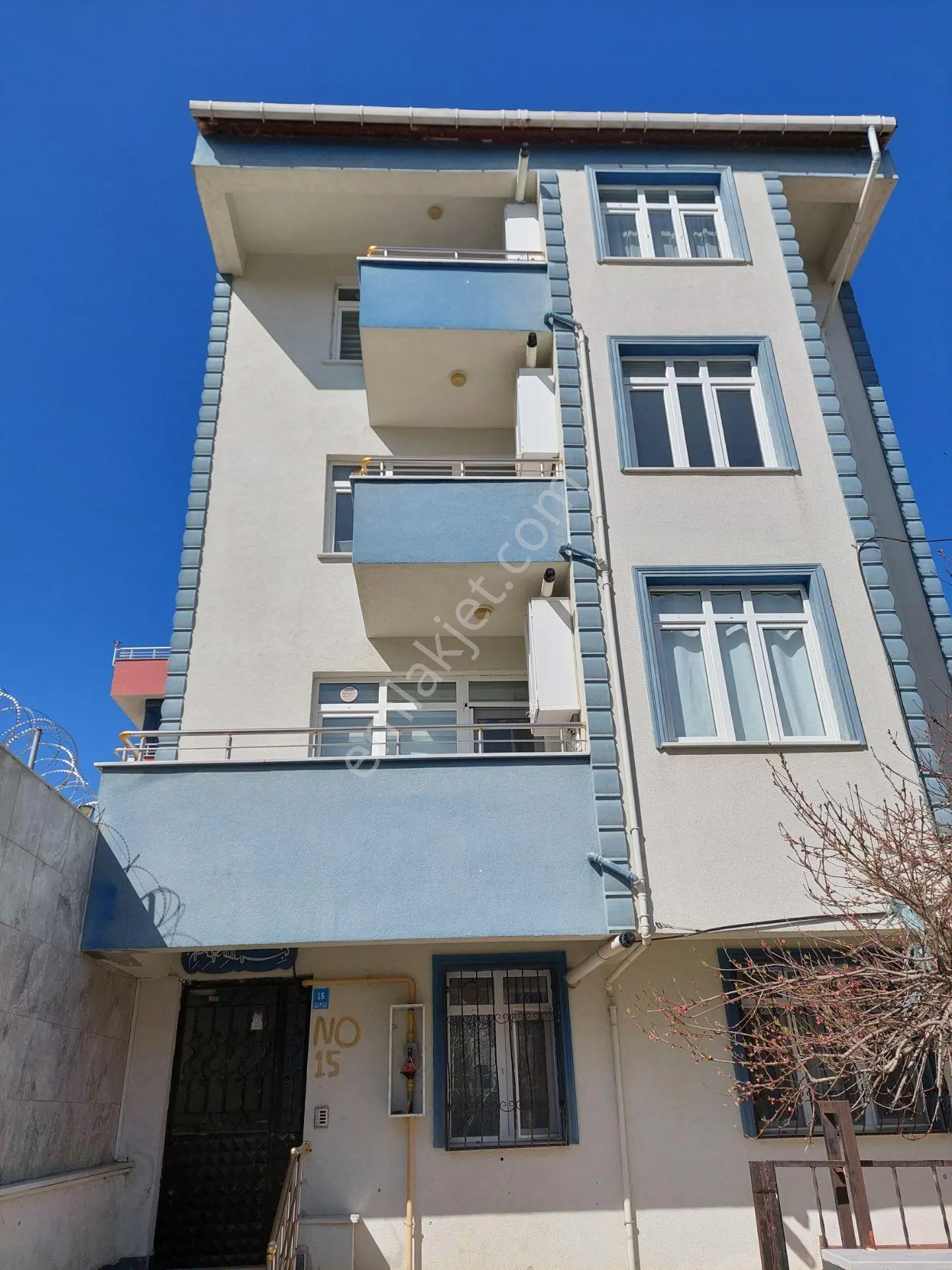 Çınarlıda 4 Katlı Satılık Bina - Görsel 3