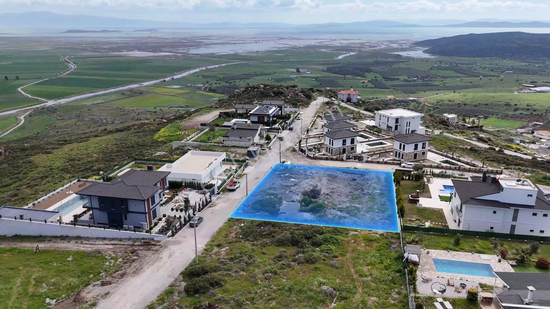 Izmır Foça Foçaköy 'de 1590 M2 3 Vılla Imarlı Projelık Arsa - Görsel 4