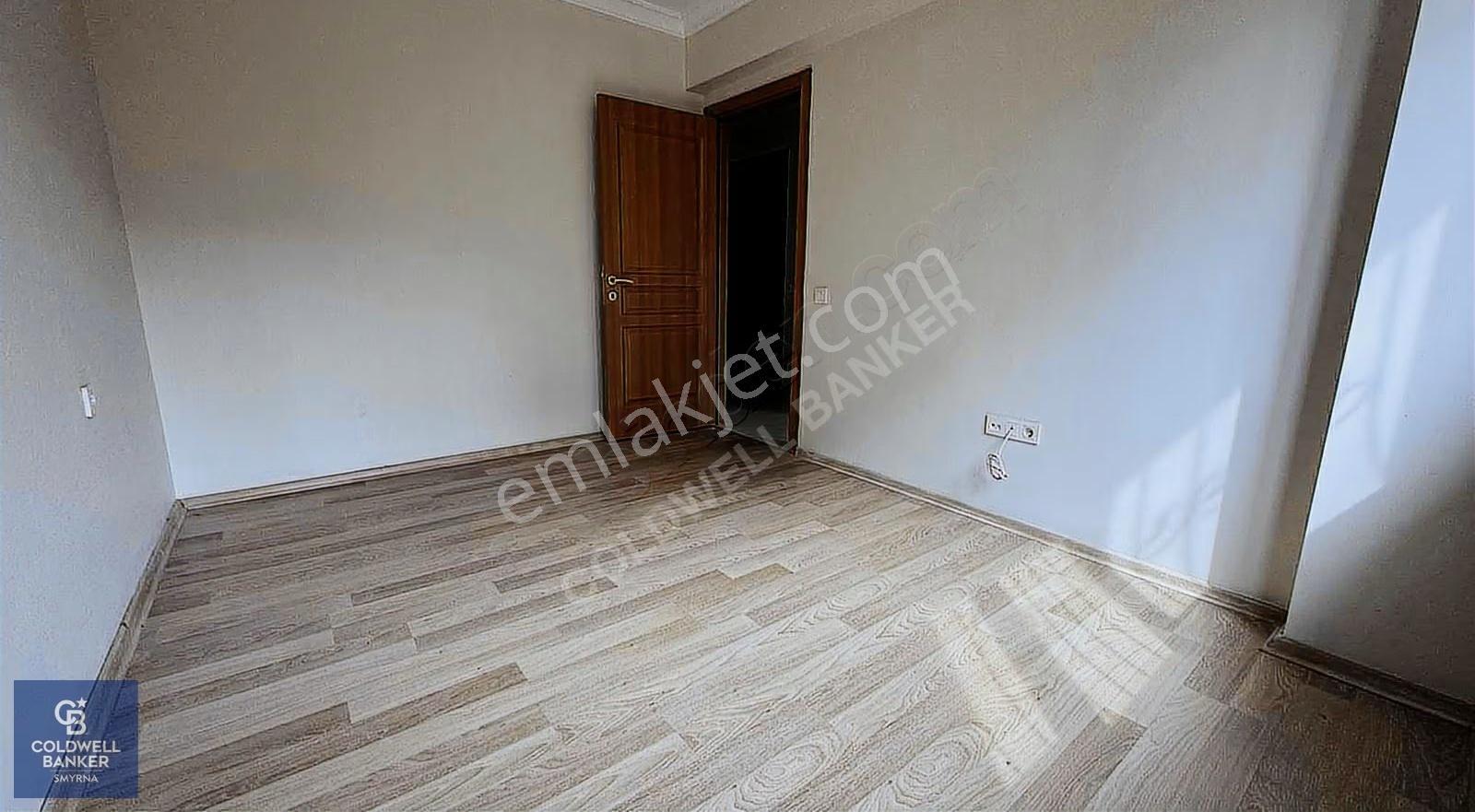 Vatan Mahallesinde Deniz Manzaralı 3+1 Satılık Daire - Görsel 24