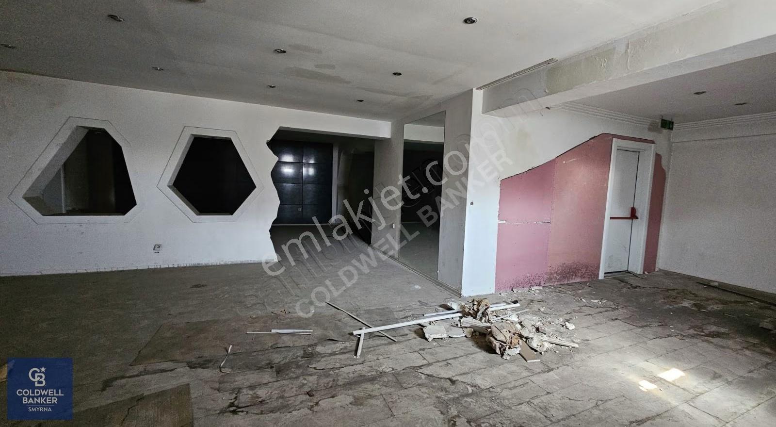Yeşillik Caddesinde Hazır Kurulu Oto Ekspertiz/ Devren Kiralık - Görsel 29
