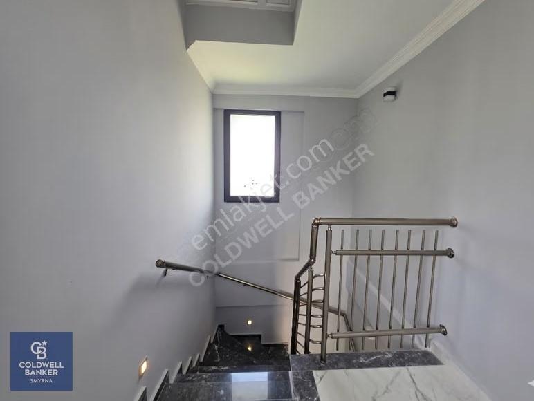 Urla Özbekte Kapanmaz Manzaralı Sıfır Villa - Görsel 13