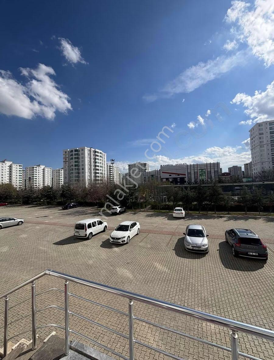 Luna Park Arkası Stad Yolunda Satılık 3+1 Ultra Lüxs Daire - Görsel 4