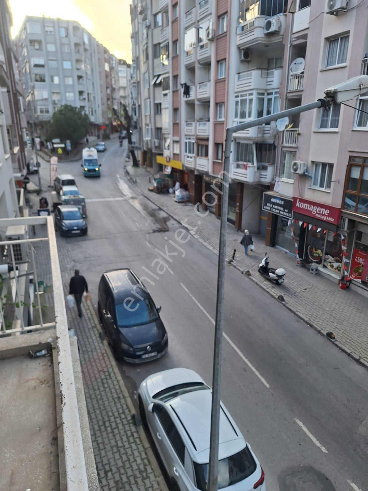 Yeşilyurt Yıldız Caddesinde 2+1 90m2 D.gazlı Arakat Full Eşyalı Daire - Görsel 31