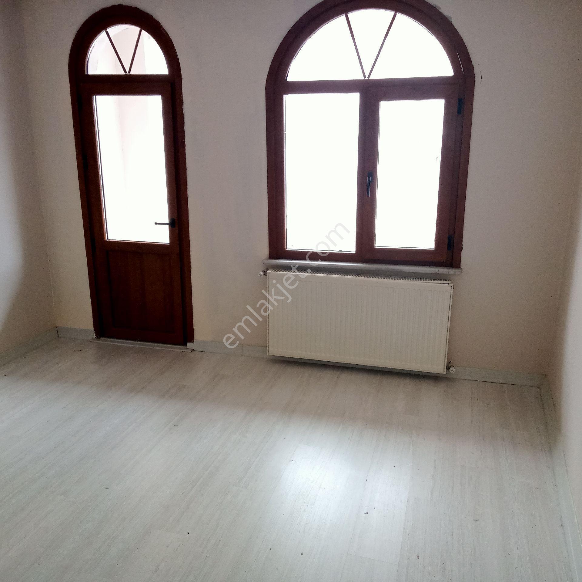 Tarabyada Boğaz Manzaralı Kiralık 3+1.daire - Görsel 18