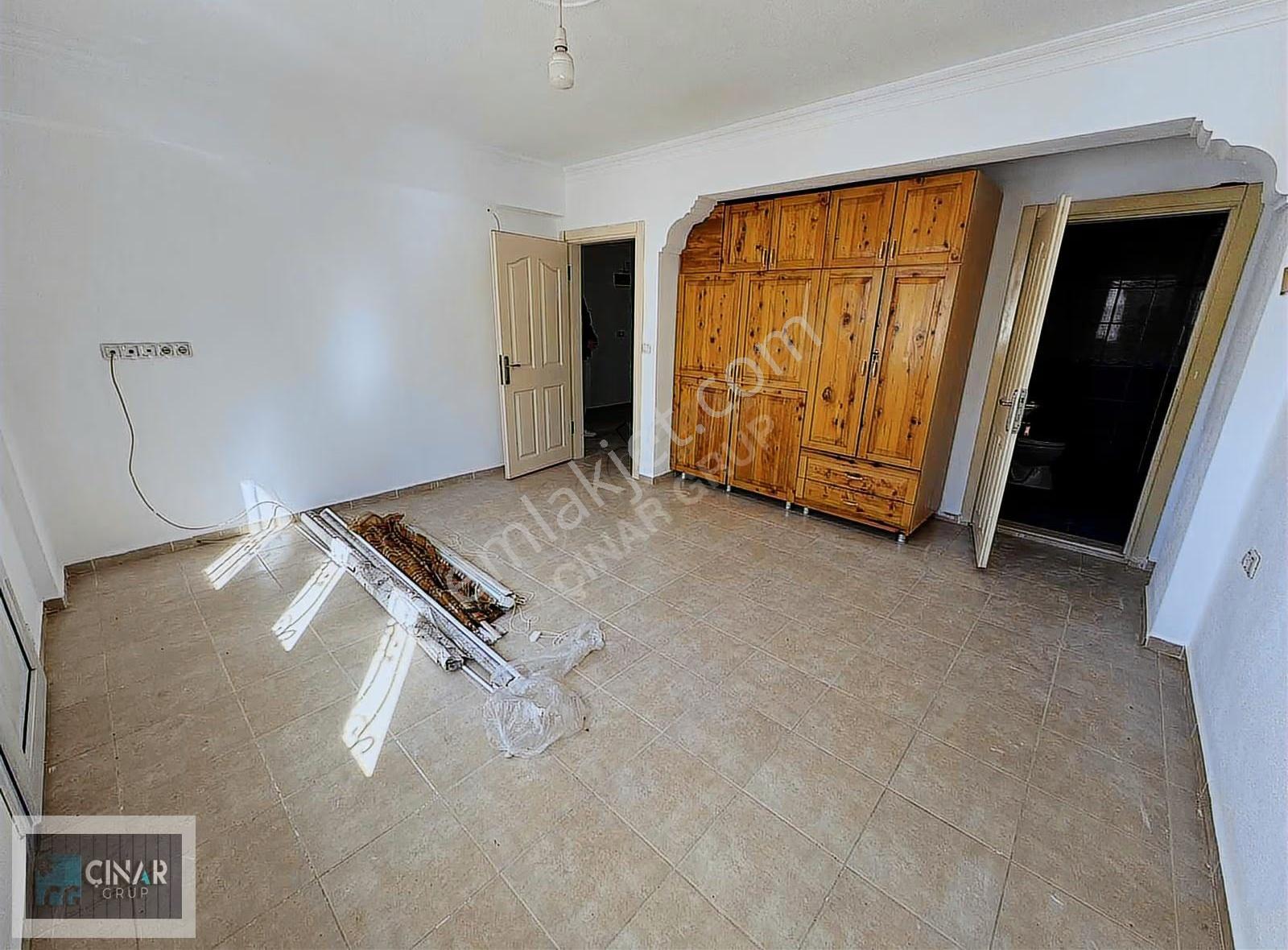 Foça Mahallesi'nde Emsallerine Göre Geniş 2+1 Kiralık Daire - Görsel 13