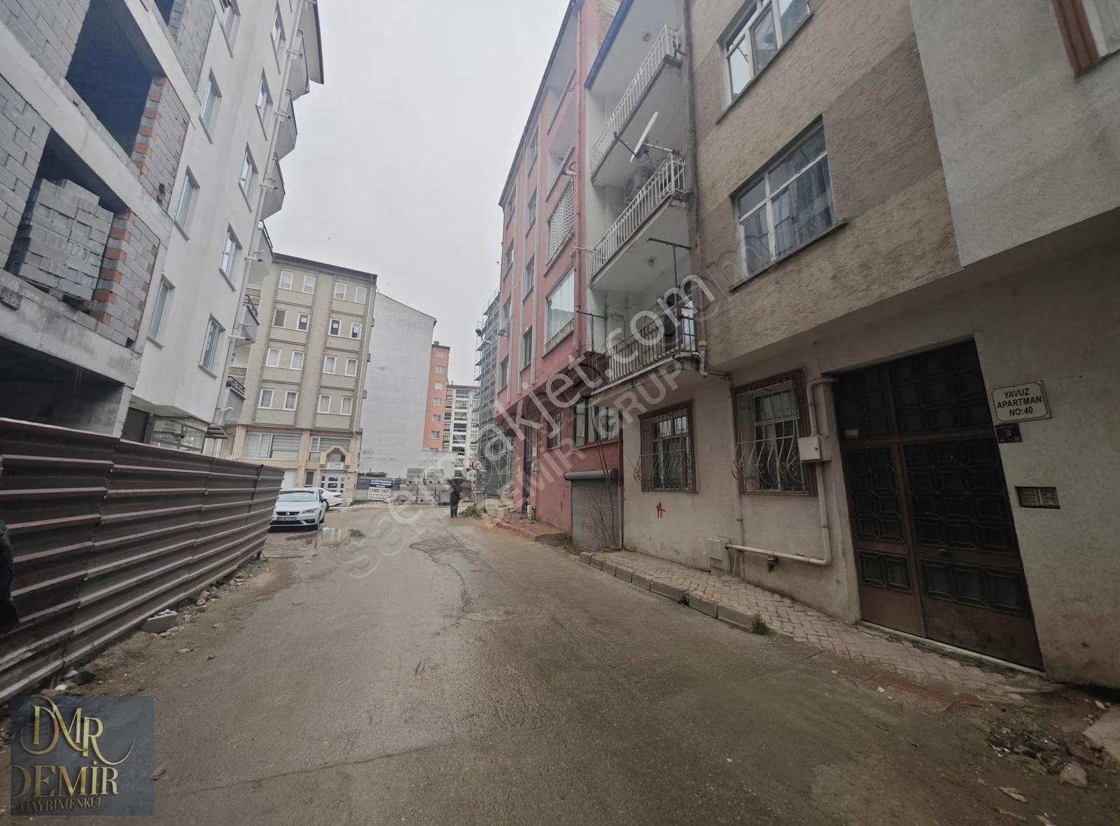 Sarayatik'te Satılık 2+1 Daire, 100m², Merkezi Konum - Görsel 3
