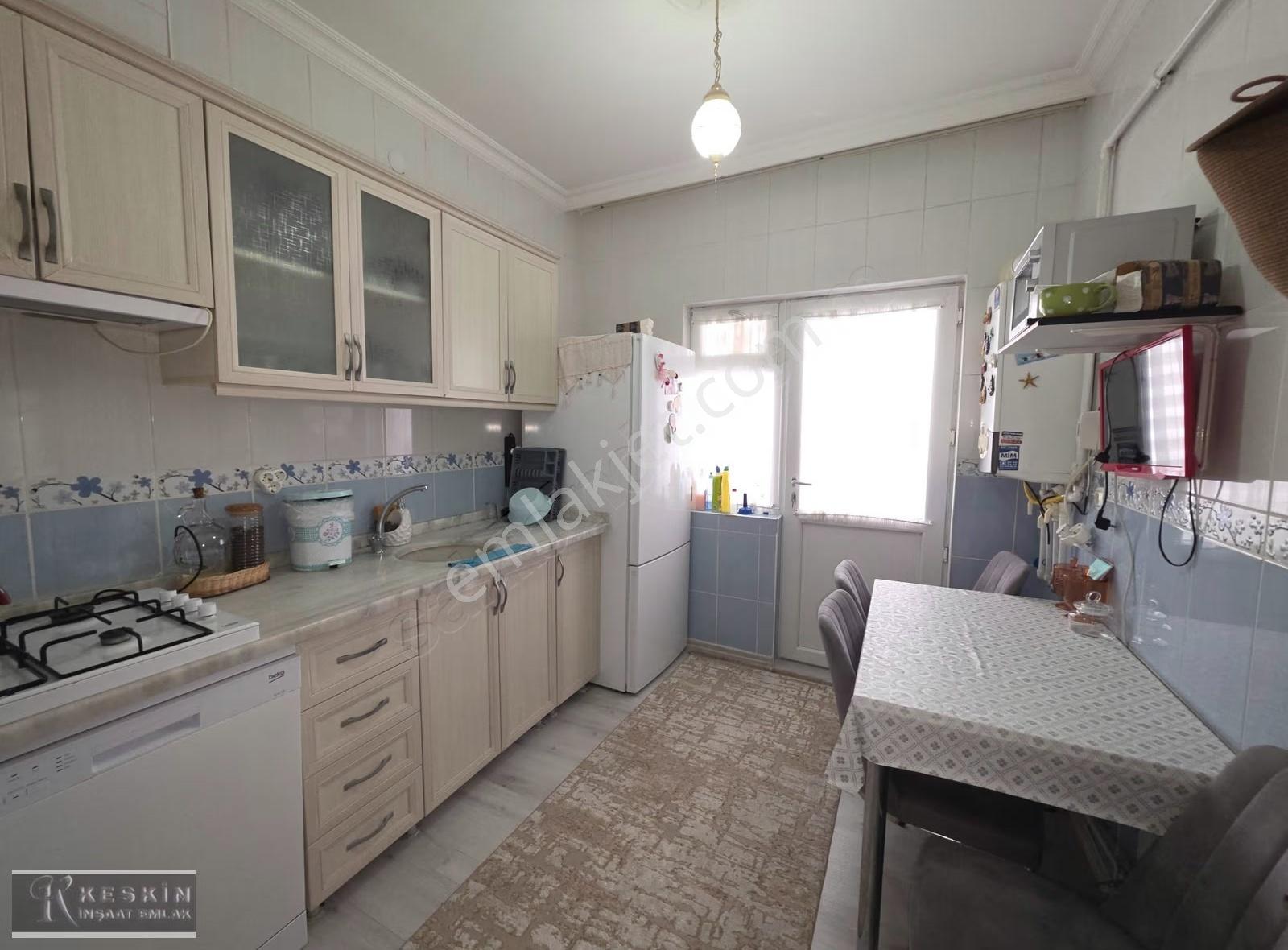 Keçiören Bademlik Mah Cadde Yakını 3+1 Y.giriş Altında Daire Var - Görsel 13